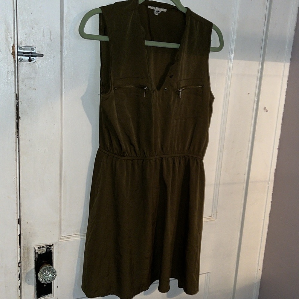 Speed control in New York dress size medium